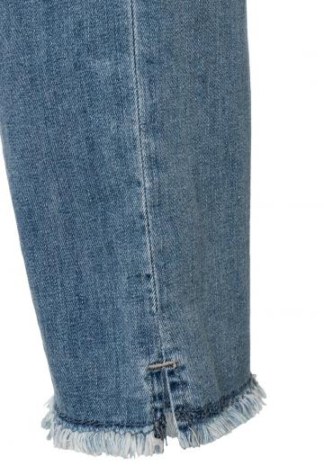 Короткие джинсы