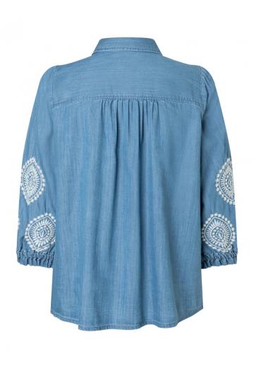 Джинсовая блузка