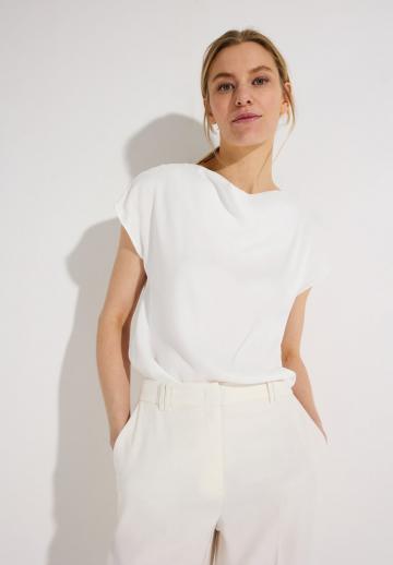 Атласная блузка