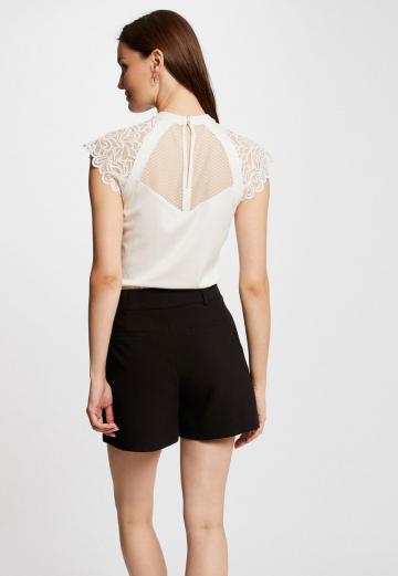 Кружевная блузка