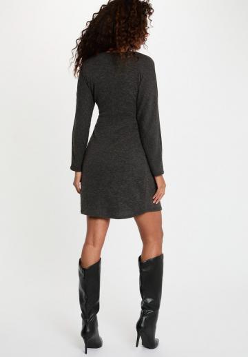 Вязаное платье