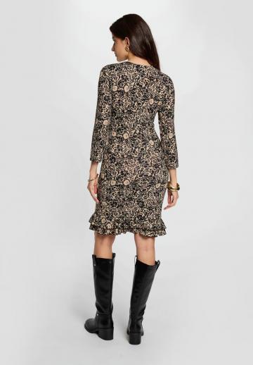 Короткое платье