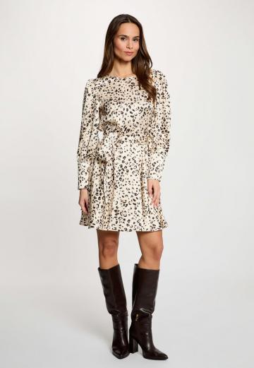 Короткое платье