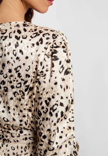 Короткое платье