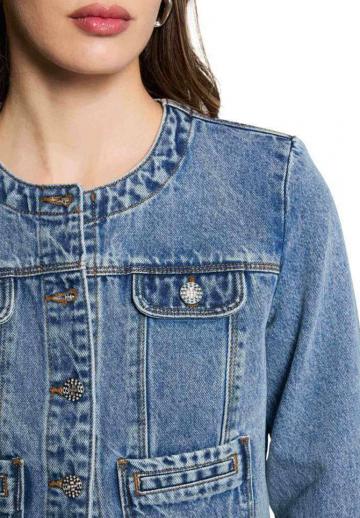 Короткая куртка