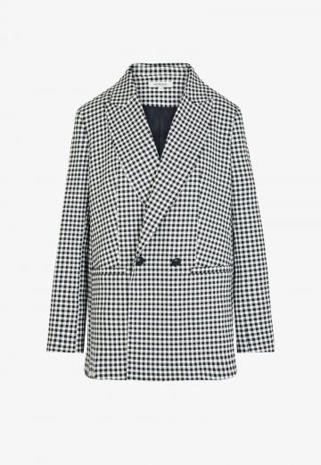 Короткое пальто