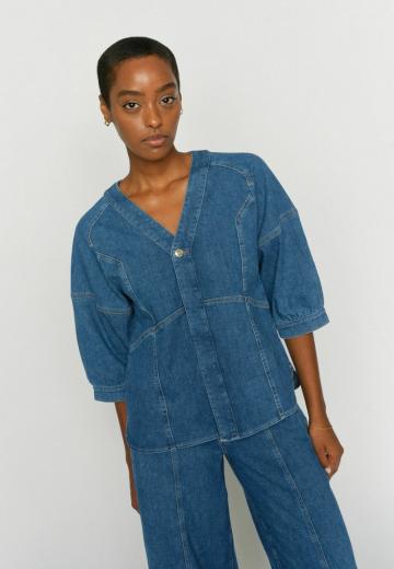 Джинсовая блузка