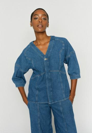 Джинсовая блузка