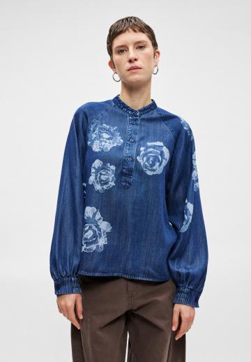 Джинсовая блузка