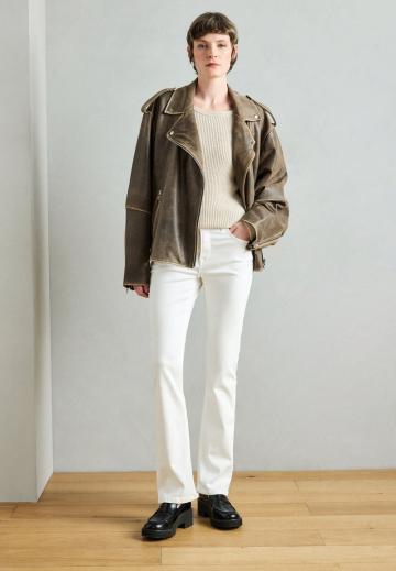 Прямые джинсы