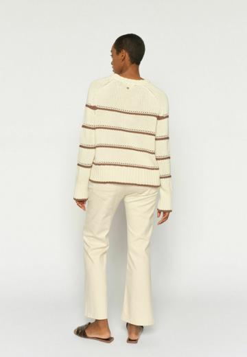 Клешеные джинсы