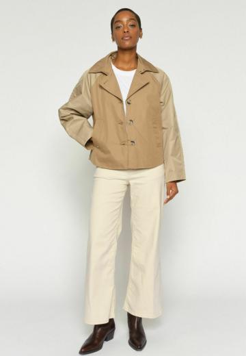 Клешеные джинсы