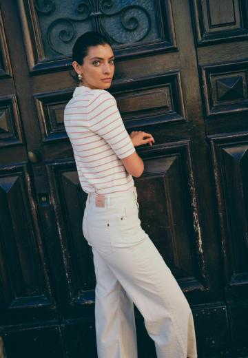 Клешеные джинсы