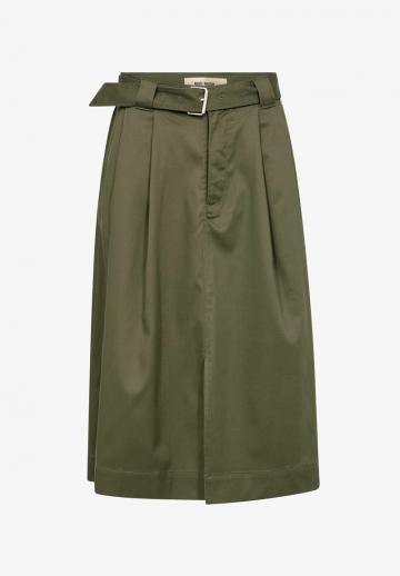 Юбка с накладными карманами