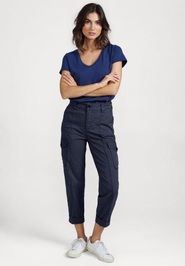 Брюки с накладными карманами