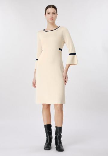 Вязаное платье