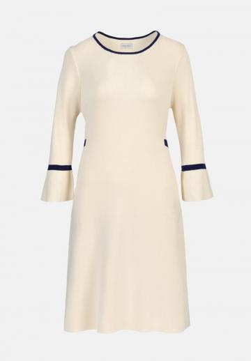 Вязаное платье