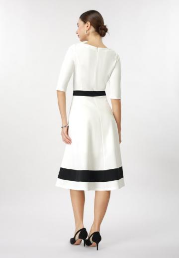 Вязаное платье