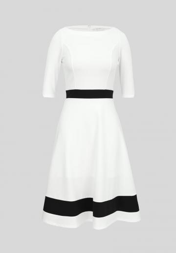 Вязаное платье