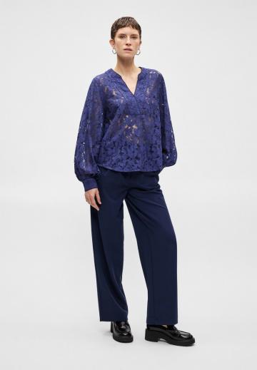 Кружевная блузка