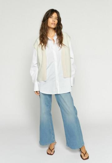 Вязаный жилет