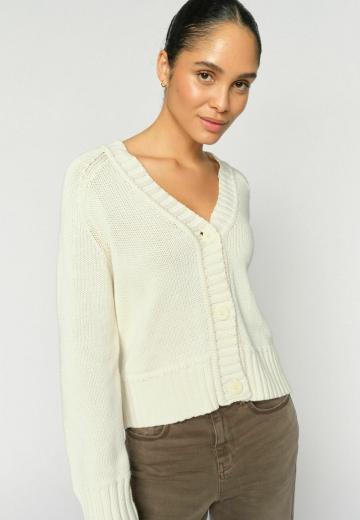 Вязаная кофта