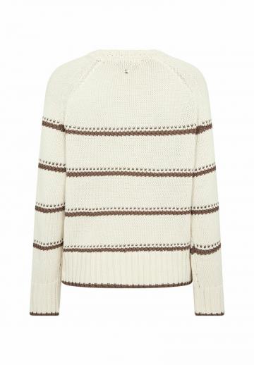 Пуловер в полоску