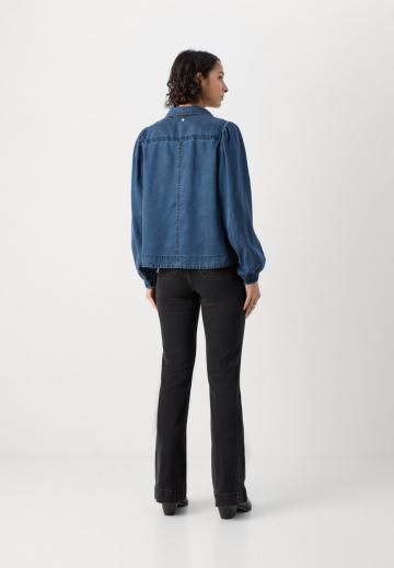 Джинсовая блузка