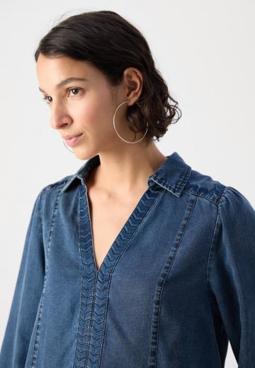 Джинсовая блузка