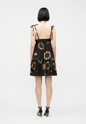 Короткое платье