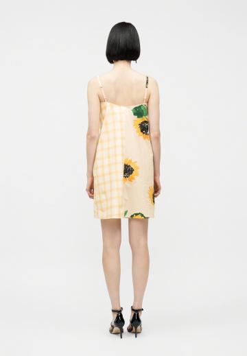 Короткое платье