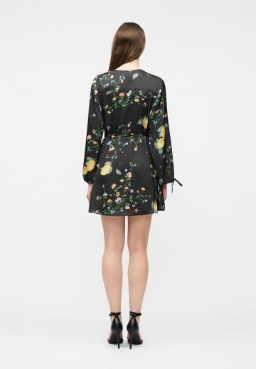 Короткое платье