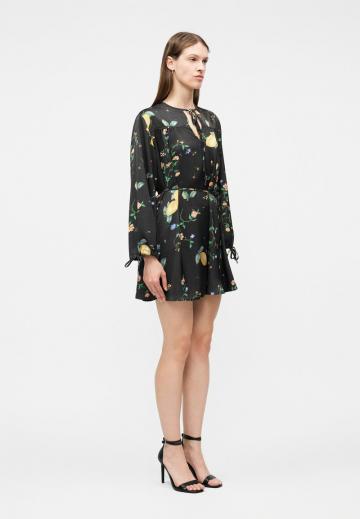 Короткое платье