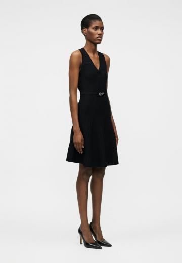 Короткое платье