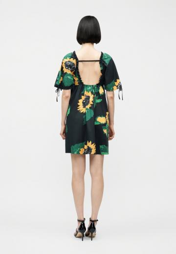 Короткое платье