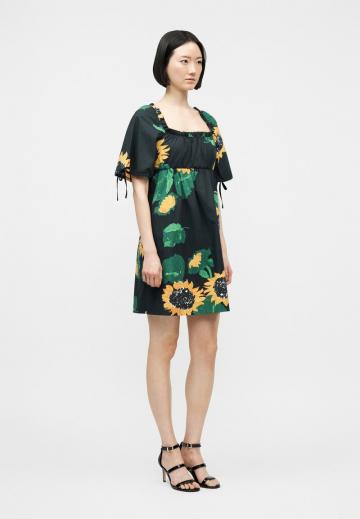 Короткое платье