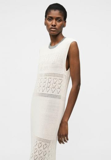 Вязаное платье
