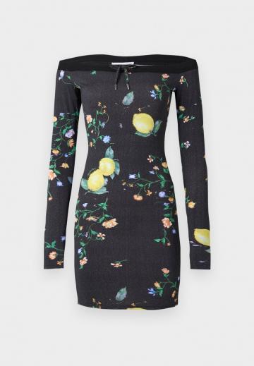 Короткое платье