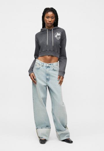 Пуловер с капюшоном