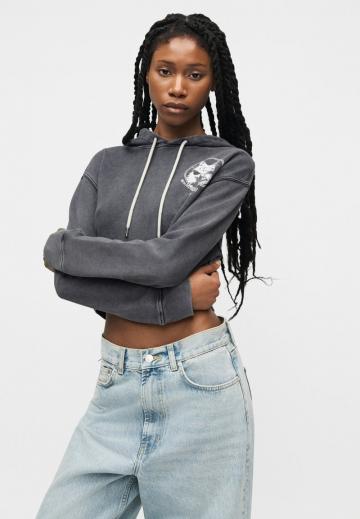 Пуловер с капюшоном