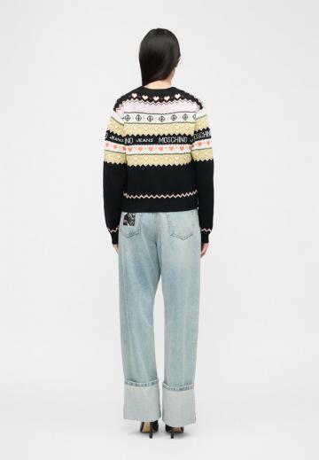 Жаккардовая вязаная кофта