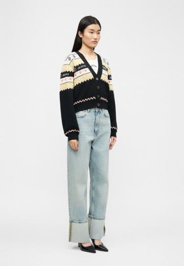 Жаккардовая вязаная кофта