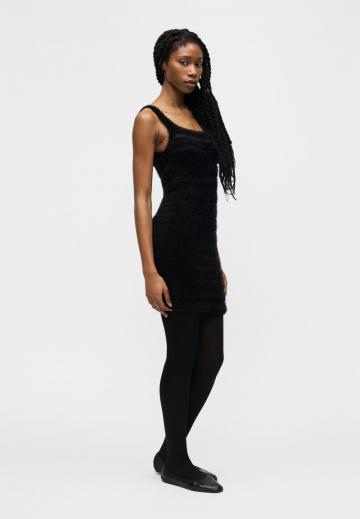 Вязаное платье