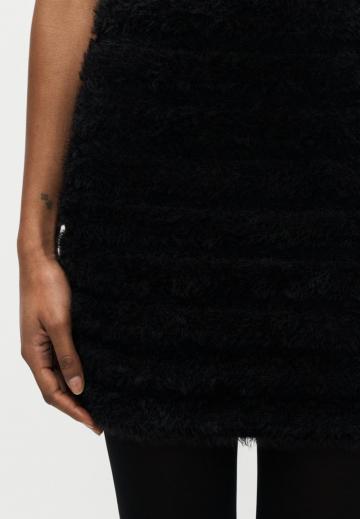 Вязаное платье