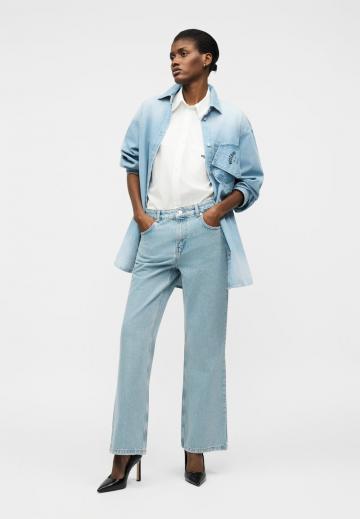 Клешеные джинсы