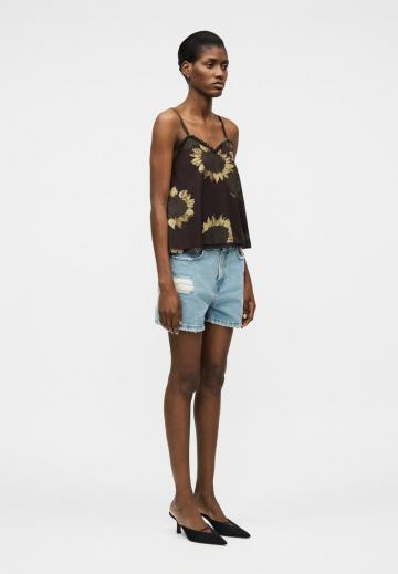 Топ на бретельках