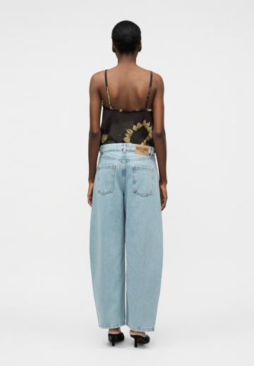 Свободные джинсы