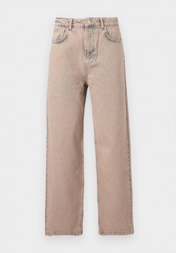 Свободные джинсы