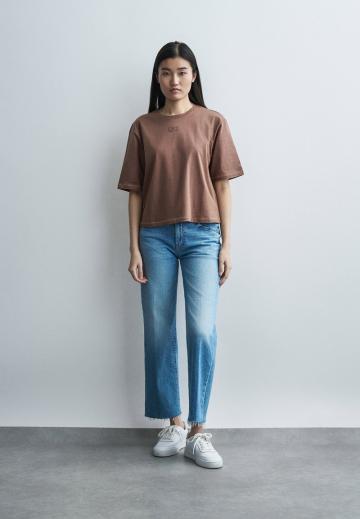 Прямые джинсы