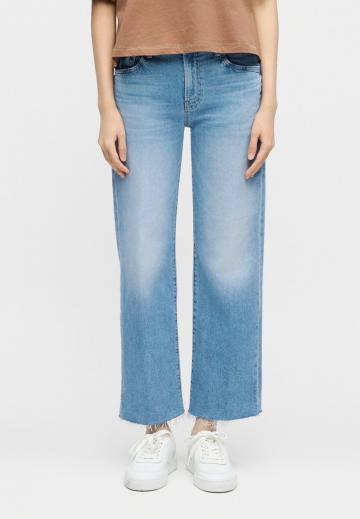 Прямые джинсы
